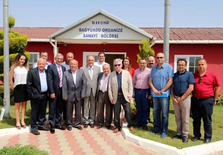 Bağyurdu Organize Sanayi Bölgesi (BAYOSB) önünde grup fotoğrafı